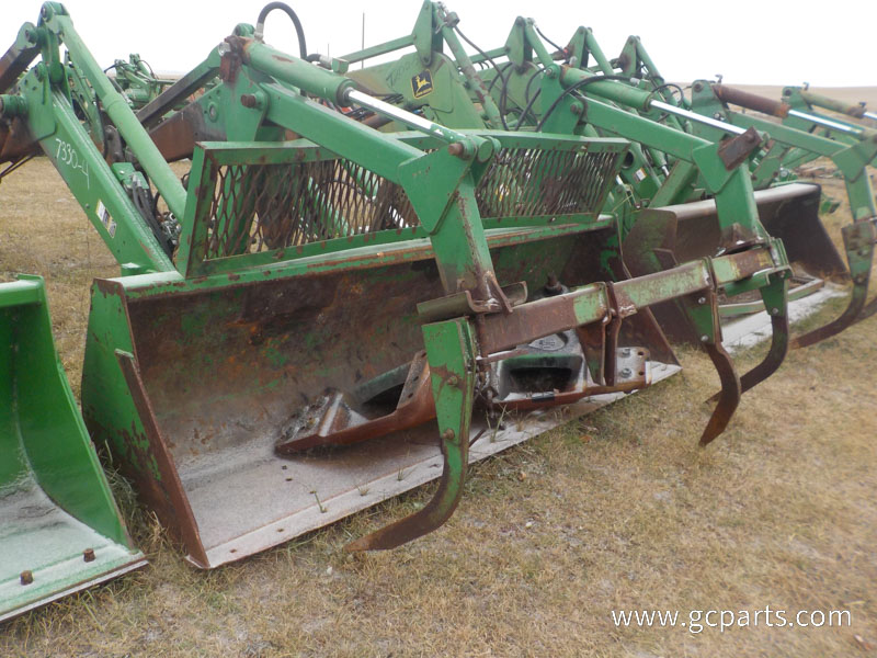 741 LOADER 8FT W/ GRAPPLE